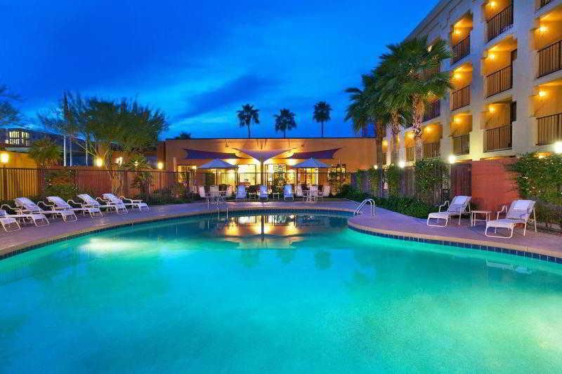Moxy Phoenix Tempe/Asu Area Екстериор снимка